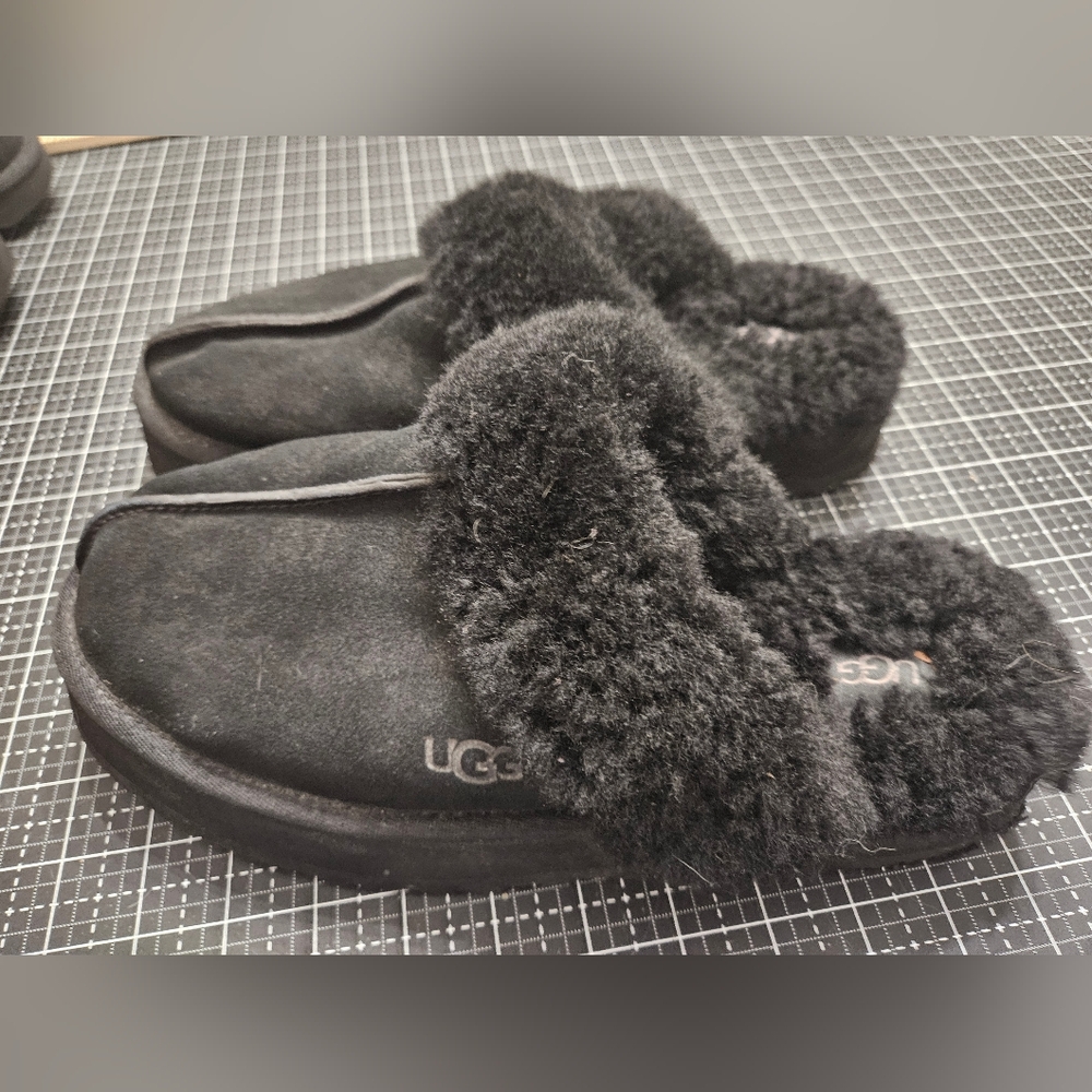 UGG Disquette slip on shoes